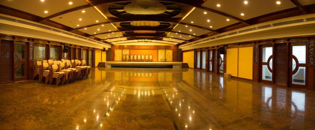 Hotel Madhuvan Serai Manipal Exterior photo